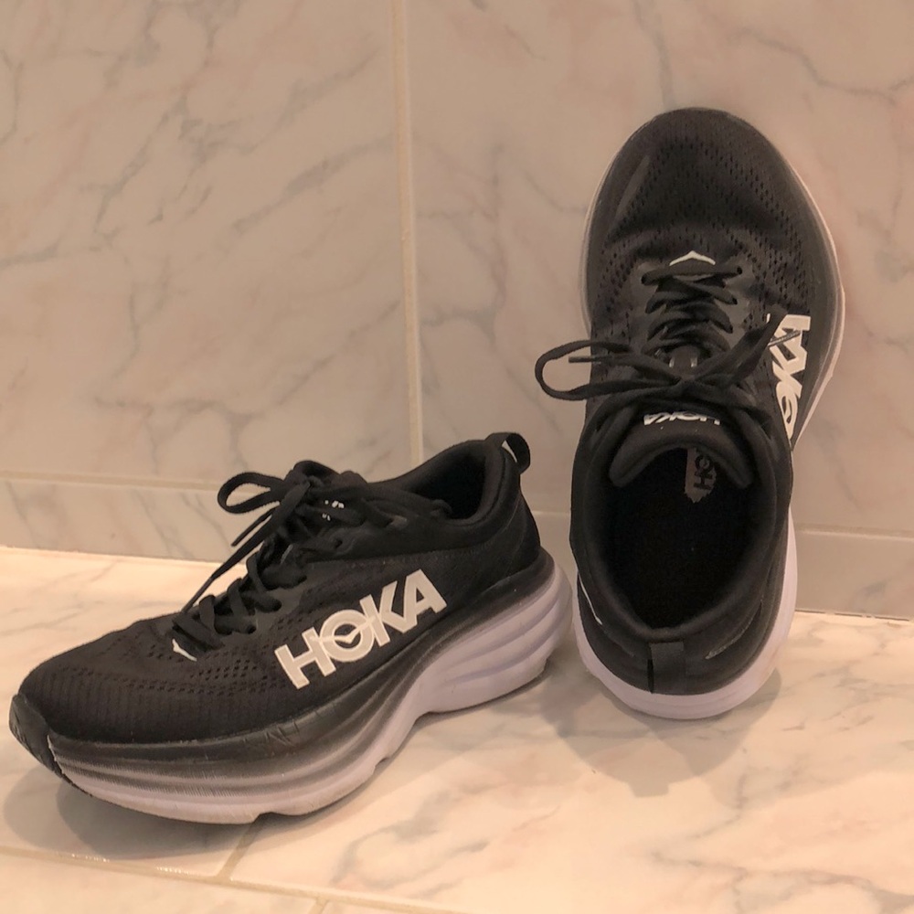Hoka Bondi 8 women’s size 6.5.